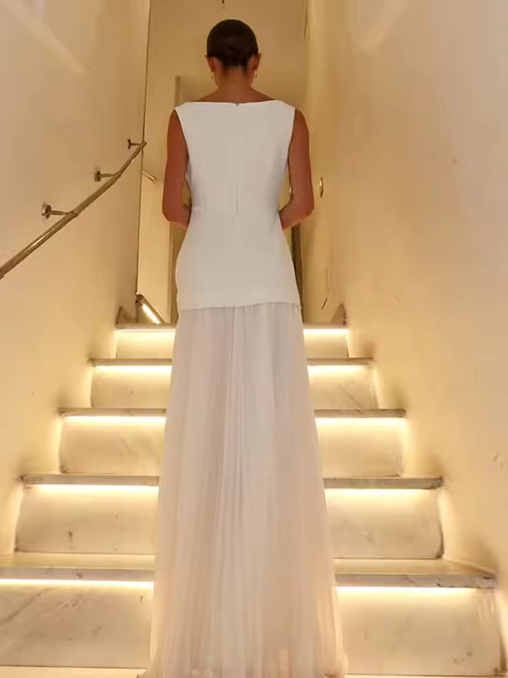 Maria – Sleeveless Dress with Flowing Pleats