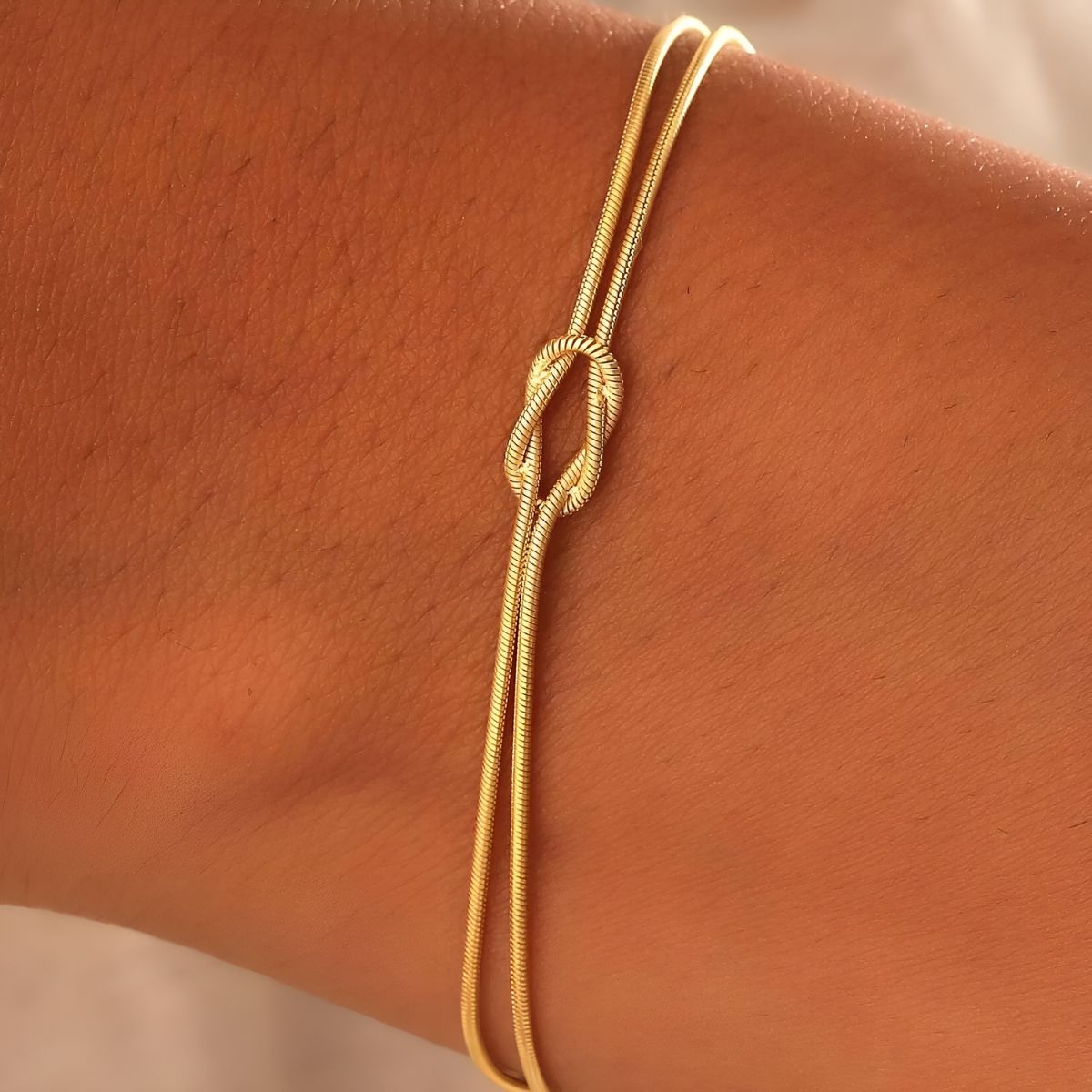 Elegant Knot Bracelet