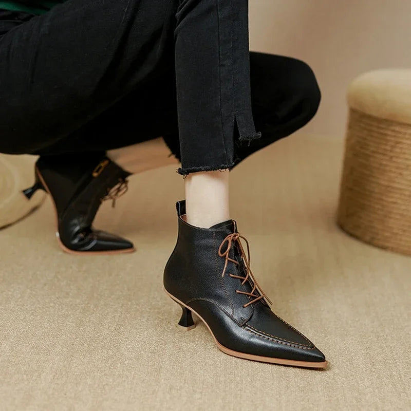 Ivellora | Women's Pointed Ankle Boots