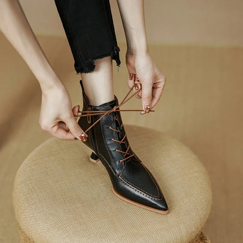 Ivellora | Women's Pointed Ankle Boots